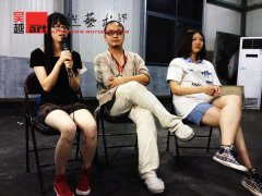 2013届国美第一名李颖诗来访吴越画室