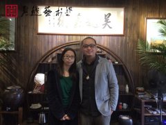 吴越往届学生回校看望杨校长