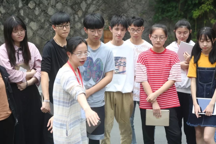 上课照片
