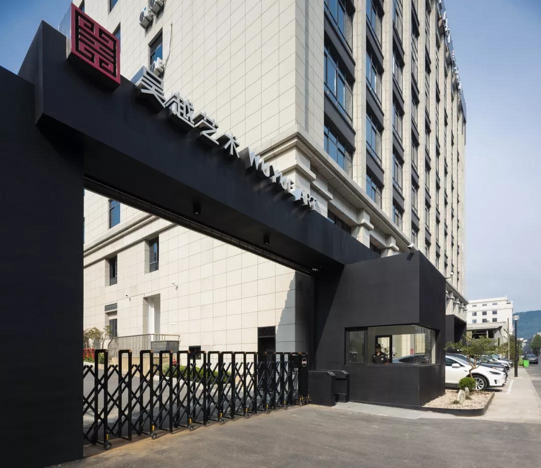 学校大门